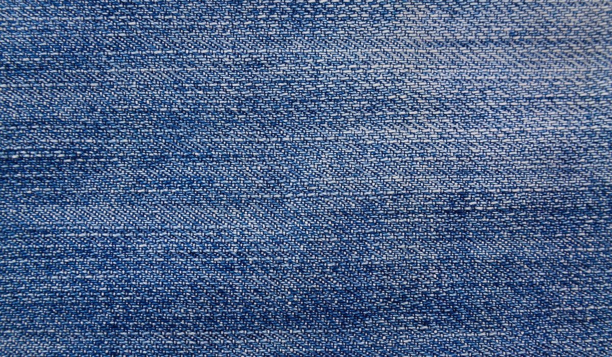 A Beginner's Guide to Reupholstering a Dining Chair