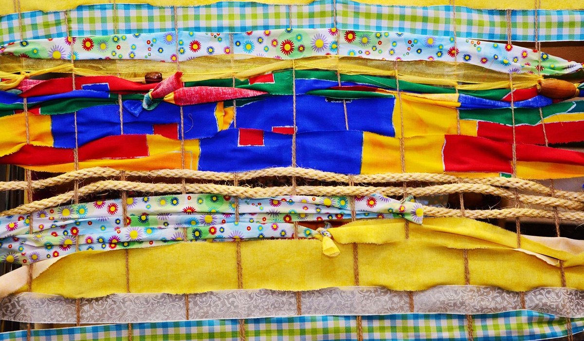How to Choose Durable Fabric for a Family Sofa